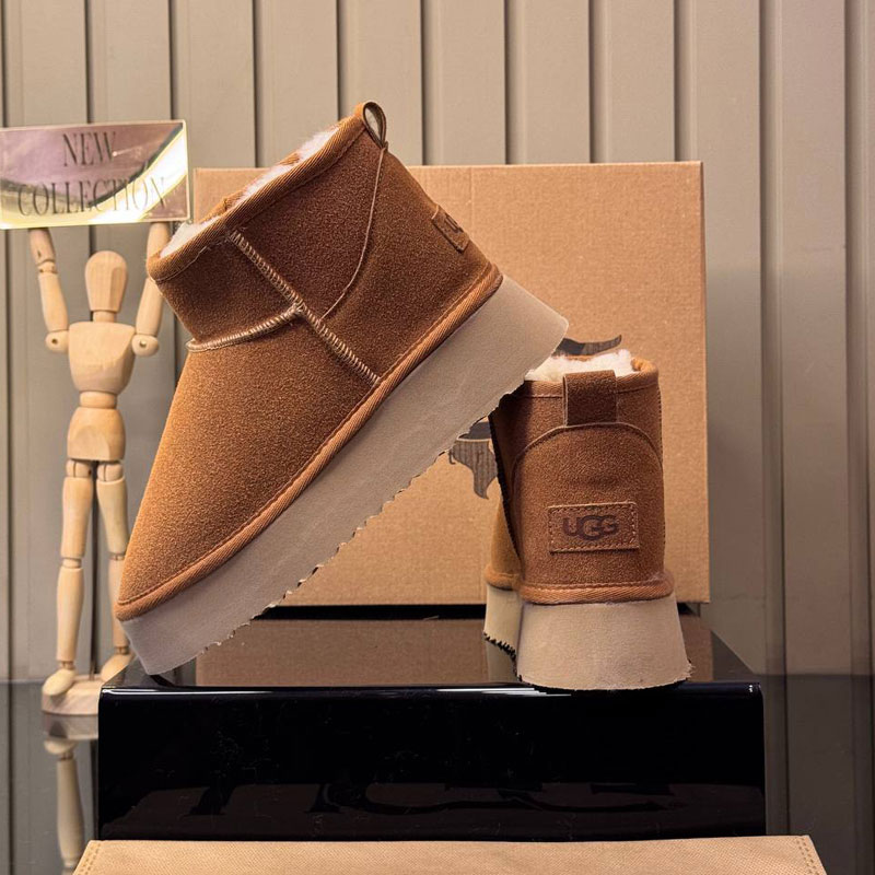 بوت و بوتی زنانه از چرم طبیعی سوئید برند UGG