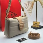 کیف زنانه GUESS مدل Crossbody Capitone
