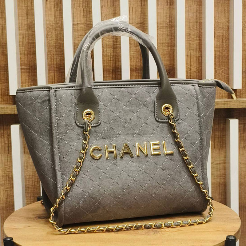 Untitled-4 CHANEL women's shower bag