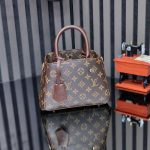 کیف لویی ویتون مدل مونتین