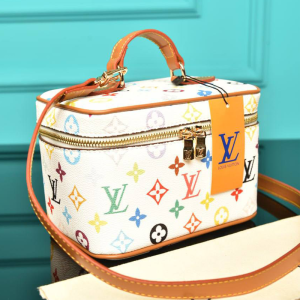 Louis Vuitton Women's Handbag – Nice Mini Toiletry