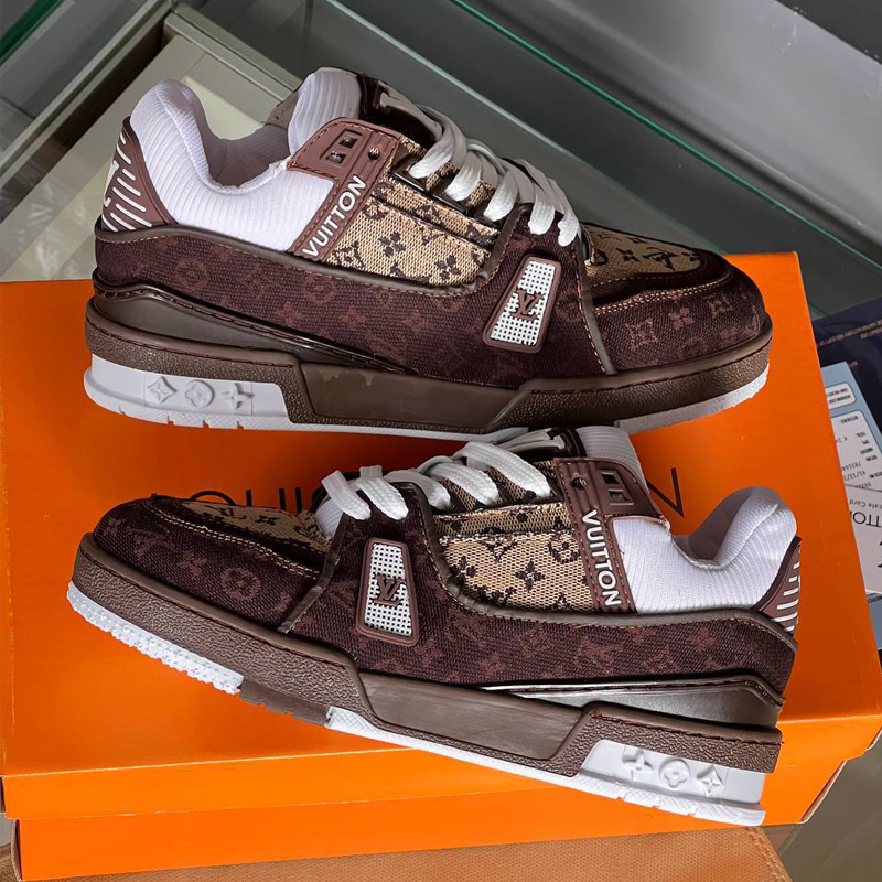 Untitled-1 کفش اسنیکر زنانه Louis Vuitton