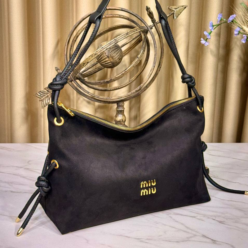 Untitled-1 کیف دوشی زنانه Miu Miu Aventure EIR